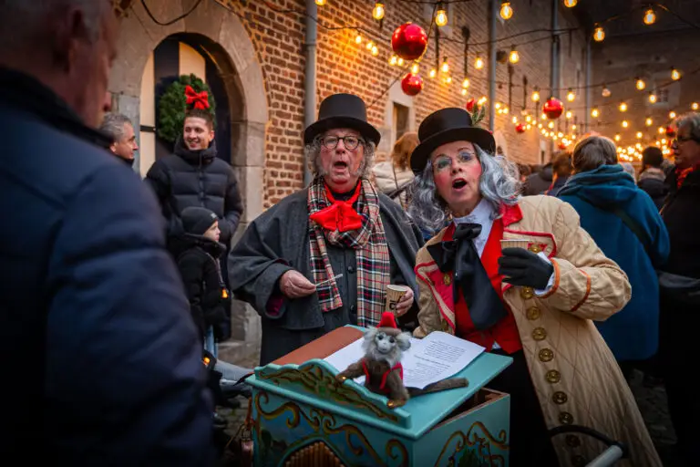 2024-12-27_KL-Dickens_ROCKATEER-031