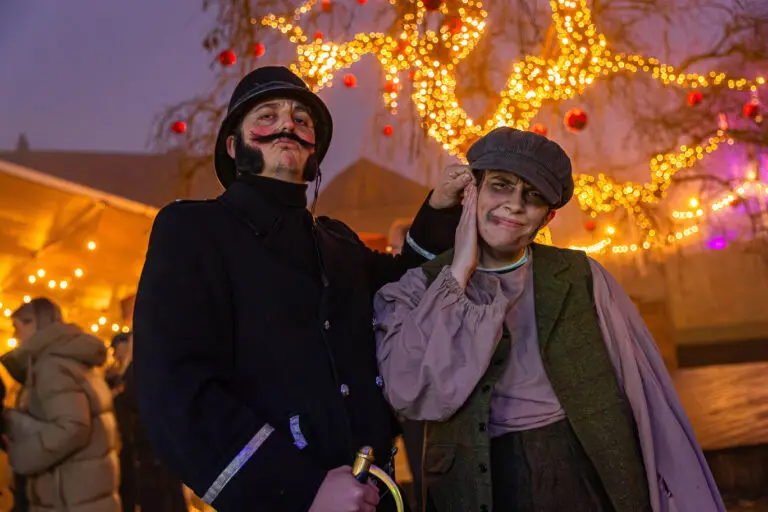 2024-12-27_KL-Dickens_ROCKATEER-052