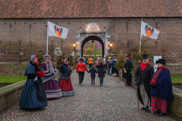 2024-12-30_KL_Dickens_ROCKATEER-057